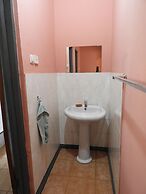 Nimohs' Holiday Home Mccarthy Hill Accra-ghana With Acs