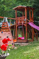 Ideal Bungalow for 2 or 3 Guests Surrounded by a Lovely Garden