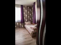 Lovely Bungalow in Pretty Area Place