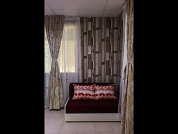 Lovely Bungalow in Pretty Area Place