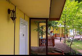 Lovely Bungalow in Pretty Area Place