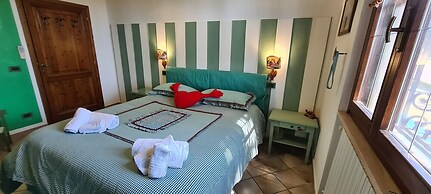 Tuscan Villa, Private Pool and Tennis Court Garden,wi-fi, Ac, Pet Frie