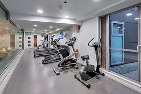 Spacious 2 Bedroom CBD Apt