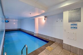 Spacious 2 Bedroom CBD Apt