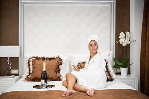 Castello Luxury Residence