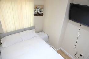 Budget 4-bedrooms In Thamesmead