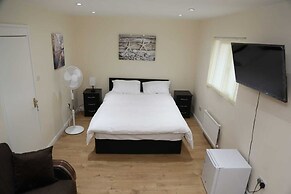 Budget 4-bedrooms In Thamesmead