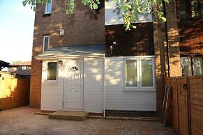 Budget 4-bedrooms In Thamesmead
