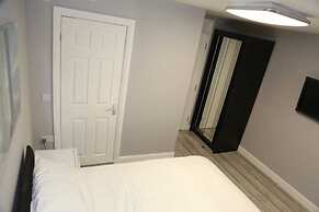 Budget 4-bed House in Woolwich