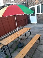 Budget 4-bed House in Woolwich