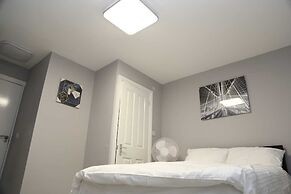 Budget 4-bed House in Woolwich