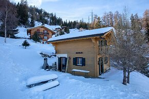 Relaxing Sauna Chalet for 6