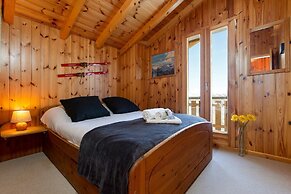Relaxing Sauna Chalet for 6