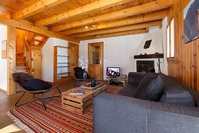 Relaxing Sauna Chalet for 6