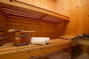 Relaxing Sauna Chalet for 6