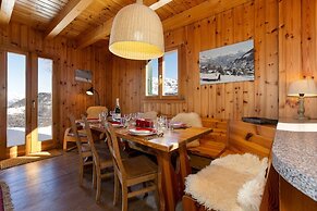Relaxing Sauna Chalet for 6