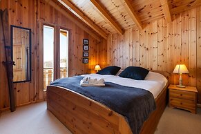 Relaxing Sauna Chalet for 6