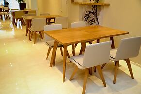 Park Mall Hotel & Conference Center