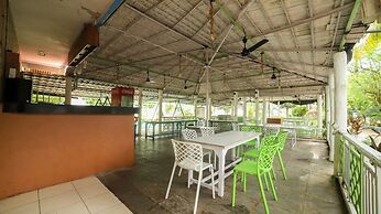 Seashell Beach Resort