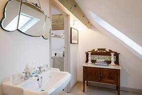 Perfect Cottage Hideaway in the Divine Pewsey Vale