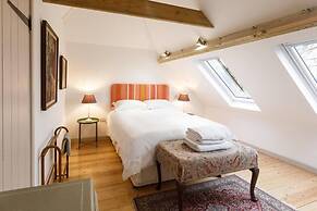 Perfect Cottage Hideaway in the Divine Pewsey Vale