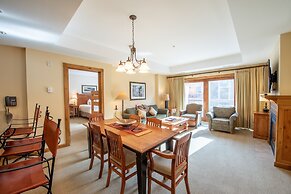 Kid-Friendly 2 Bedroom Bathroom - Slopeside Condo - No Cleaning Fee! b