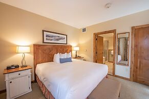 Kid-Friendly 2 Bedroom Bathroom - Slopeside Condo - No Cleaning Fee! b