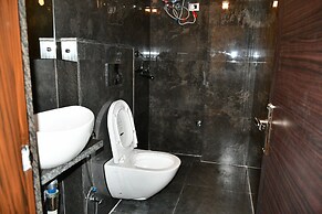 Hotel Grand Lotus Inn