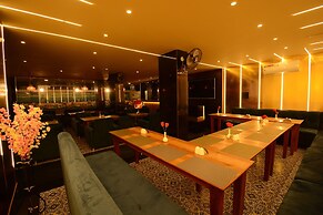 Hotel Grand Lotus Inn