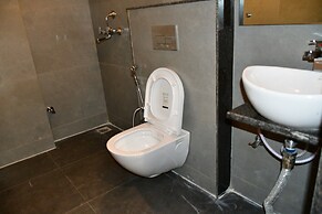 Hotel Grand Lotus Inn