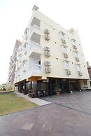 Hotel Grand Lotus Inn