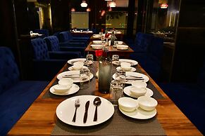 Hotel Grand Lotus Inn