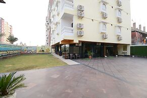 Hotel Grand Lotus Inn