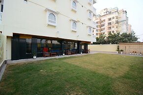 Hotel Grand Lotus Inn