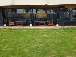 Hotel Grand Lotus Inn