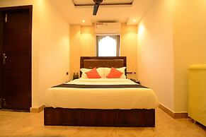 Hotel Grand Lotus Inn