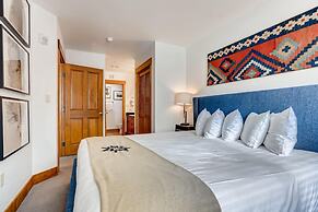 The Springs Premier 2 Br/2 Bath- Walk To Slopes 2 Bedroom Condo