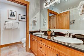 The Springs Premier 2 Br/2 Bath- Walk To Slopes 2 Bedroom Condo