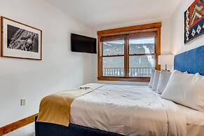 The Springs Premier 2 Br/2 Bath- Walk To Slopes 2 Bedroom Condo