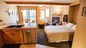 Iron Horse C5083 Studio Bedroom Condo by RedAwning