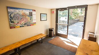 Iron Horse C5083 Studio Bedroom Condo by RedAwning