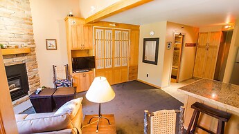 Iron Horse C5083 Studio Bedroom Condo by RedAwning