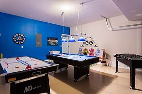 5144 Oakbourne Avenue 5 Bedroom Home by RedAwning