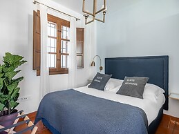 Limehome Granada Calle Sta. Ana