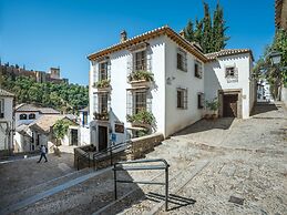 Limehome Granada Calle Sta. Ana