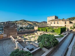 Limehome Granada Calle Sta. Ana