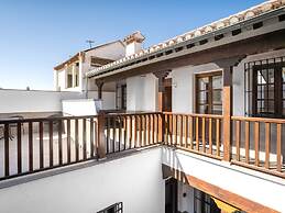 Limehome Granada Calle Sta. Ana