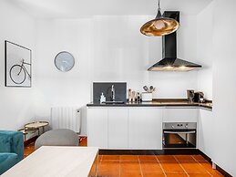 Limehome Granada Calle Sta. Ana