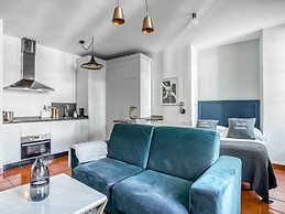 Limehome Granada Calle Sta. Ana