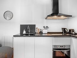 Limehome Granada Calle Sta. Ana